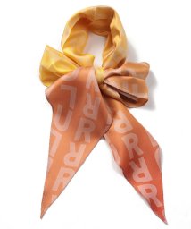FURLA/シルクひし形スカーフ　”FURLAモノグラム”/504524799