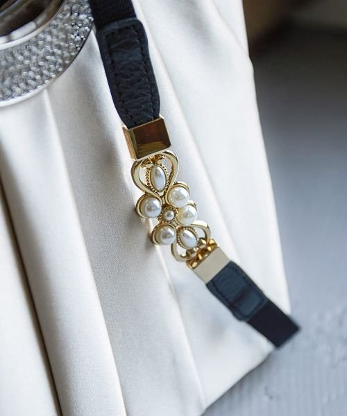 パールモチーフベルト ベルト ゴムベルト ドレス ウエストマーク レディース パール ゴム パーティードレス 結婚式 二次会 謝恩会 卒業パーティー 大学生 卒 ニアナ Niana Magaseek