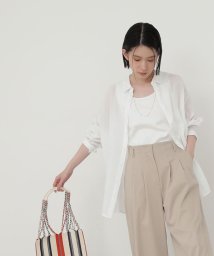 NATURAL BEAUTY BASIC(ナチュラルビューティーベーシック)/テンセルラミーシャツ/オフ1