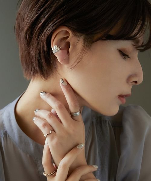 パーティー イヤーカフ 片耳 アクセサリー フェイクパール パール イミテーションパール ピアス イヤリング ドレス ワンピース シンプル ゴールド シルバー ニアナ Niana Magaseek パーティー イヤーカフ 片耳 アクセサリー フェイクパール パール イミテーションパール ピアス イヤリング ドレス ワンピース シンプル ゴールド シルバー ニアナ Niana Magaseek