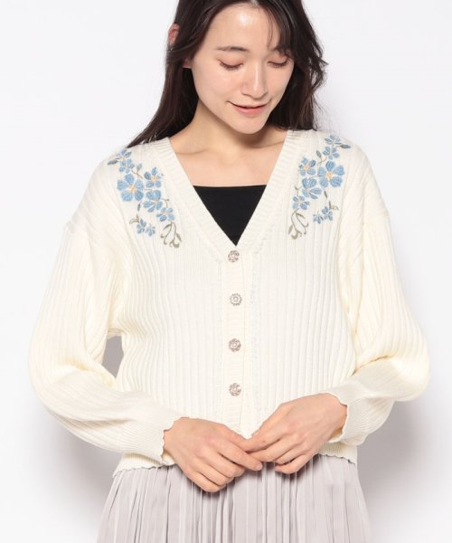 セール アクシーズファム Axes Femme 花刺繍ニットカーディガン Magaseek