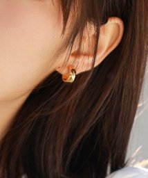 SAISON DE PAPILLON/メタルフープピアス/504574165