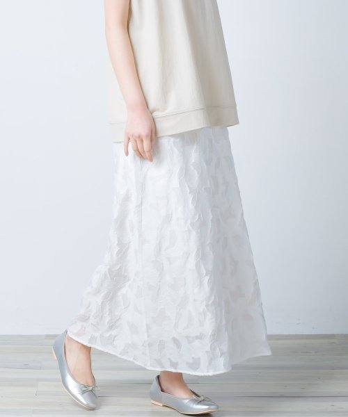 OMNES(オムネス)/【OMNES】フラワージャガードAラインスカート/ホワイト