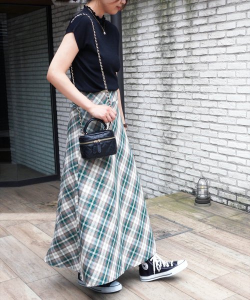 セール オーバーチェックフレアスカート チル Chille Magaseek