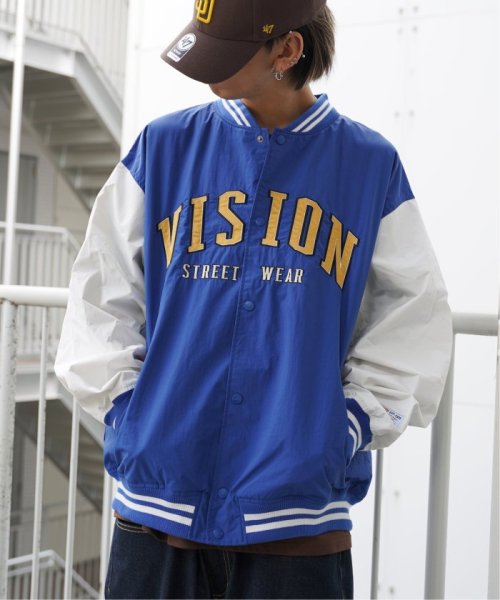 VENCE　EXCHANGE(ヴァンス　エクスチェンジ)/VISION STREET WEAR ビジョンストリートウエア ナイロンカレッジロゴスタジャン/ブルー