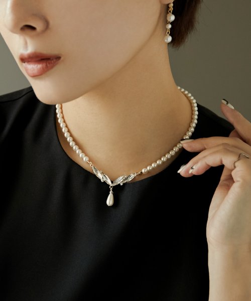ネックレス レディース パール 結婚式 アクセサリー ビジュー パールネックレス プレゼント ジュエリー ゴールド パーティー 大人 フォーマル 二次会 お呼ば ニアナ Niana Magaseek