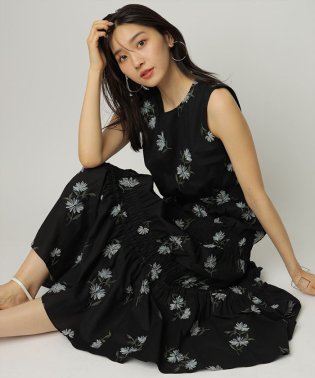 JUSGLITTY/コットン刺繍シャーリングワンピース/504596707