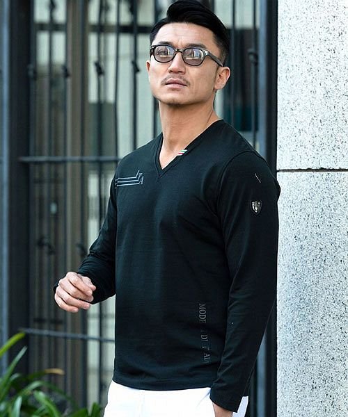 セール Viola バックメタリックプリントvネック長袖ストレッチtシャツ メンズ ブランド 長袖 ロンt トップス ロゴ イタリア メタリック バックプリント ストレ ヴィオラ Viola Magaseek