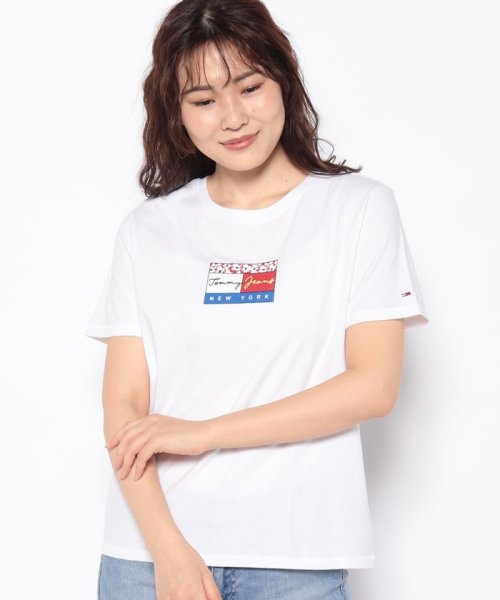 TOMMY JEANS(トミージーンズ)/フローラルフラッグロゴTシャツ/ホワイト系