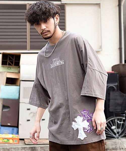 セール Cavaria ペイズリーアップリケ刺繍クルーネック半袖ドロップショルダーtビッグシャツ メンズ ブランド 大きいサイズ トップス カットソー 韓国ファッション キャバリア Cavaria Magaseek