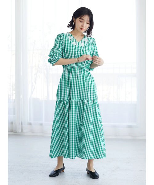 Escar ギンガム 花刺繍ワンピース グリーンパークス Green Parks Magaseek Escar ギンガム 花刺繍ワンピース グリーンパークス Green Parks Magaseek