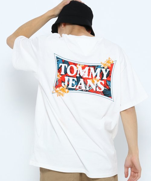 TOMMY JEANS(トミージーンズ)/フローラルグラフィックTシャツ/ホワイト