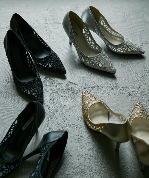 ニアナ Niana 結婚式 パンプス パーティーシューズ ラメ ビジュー 花柄 フラワー グリッター 靴 美脚 小さいサイズ 大きいサイズ 歩きやすい ヒール ポインテッドトゥ ゴ Magaseek