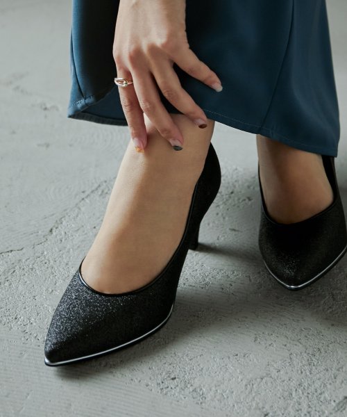結婚式 日本製 パンプス パーティーシューズ ラメ グリッター 靴 美脚 疲れにくい 小さいサイズ 大きいサイズ 歩きやすい ヒール ポインテッドトゥ ゴールド ニアナ Niana Magaseek