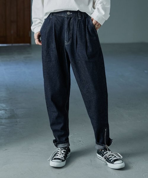 セール M 4l ゆるく穿けるのに美脚見えするエッジデザインテーパードデニム レディース ボトムス パンツ デニム テーパード スリム 大きいサイズ 裾デザイン 裾 ファッションレター Fashion Letter Magaseek