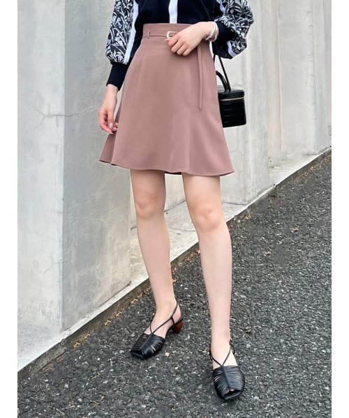 セール 宮脇咲良さん着用 ベルト付きスカートショートパンツ リリー ブラウン Lily Brown Magaseek