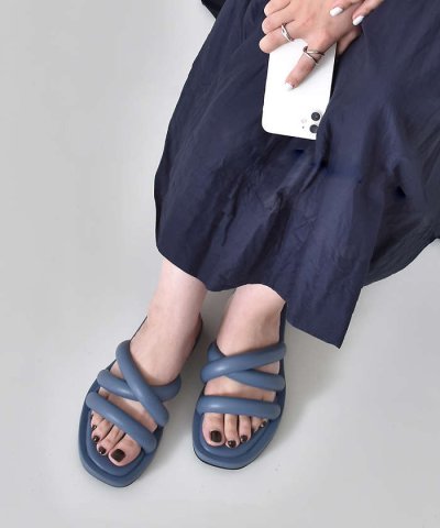 【WEB限定】厚底 チューブ クッション フラット サンダル