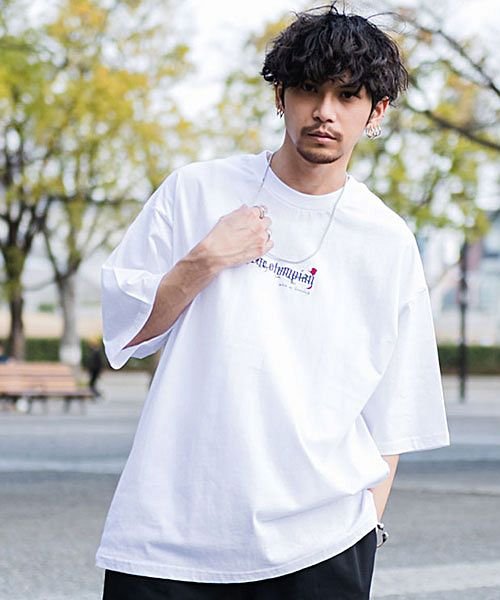 キャバリア Cavaria Cavaria バラ刺繍プリントクルーネック半袖ビッグtシャツ メンズ 半袖 ブランド 大人 ファッション バックプリント ビッグシルエット 刺繍 カジュアル Magaseek