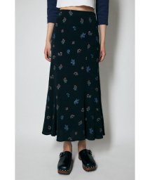 moussy(マウジー)/FLOWER EMBROIDERY スカート/BLK