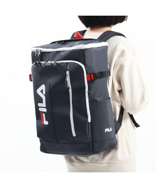 FILA(フィラ)/フィラ リュック 大容量 FILA 30L A3 B4 軽量 撥水 スクエアリュック ボックス型 通学 通学リュック リュックサック PC収納 サイン 7762/ネイビー