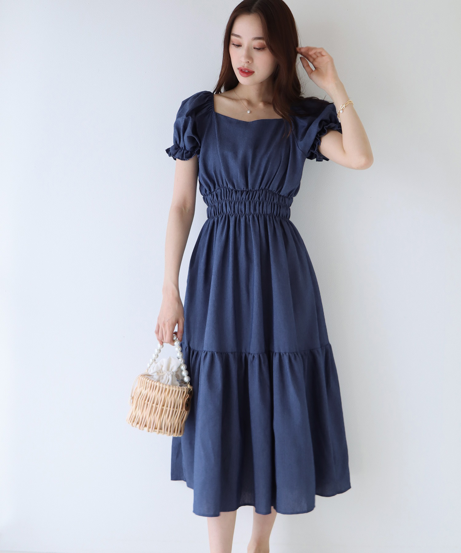 デニムオフショルワンピース ブルーイースト Blueeast Magaseek