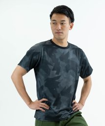 umbro(アンブロ)/ENGLAND CAMO グラフィックＴシャツ｜吸汗【アウトレット】/ブラック