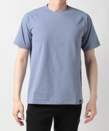 umbro(アンブロ)/ドライニット半袖Tシャツ（スリーブプリント）｜遮熱・吸汗・速乾・UVカット・ストレッチ｜【アウトレット】/ストーンブルー