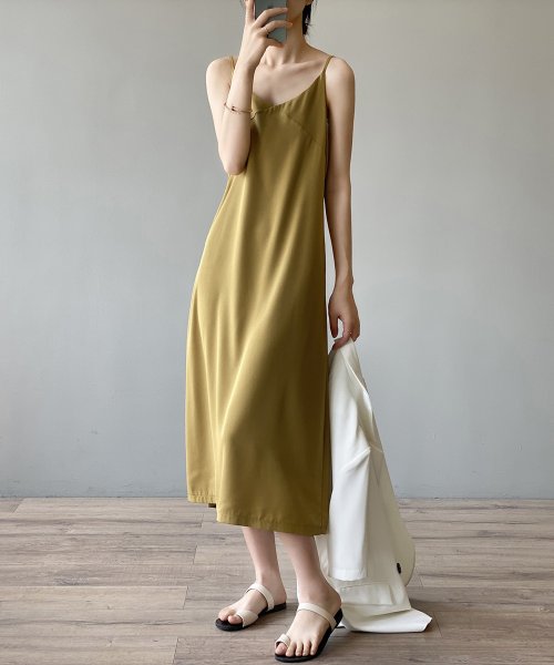 サテンキャミソールワンピース韓国ファッション ハイウエスト セクシー スカート 春服 量産型 長袖 秋服 冬服 春夏秋冬 オフィスカジュアル トレーナー 花柄ワ Aimoha アイモハ Aimoha Magaseek