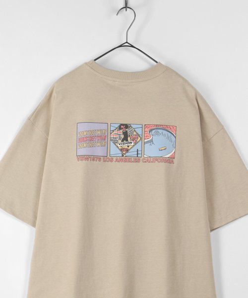 VISION STREET WEAR(ヴィジョン ストリート ウェア)/【VISION STREET WEAR/ヴィジョンストリートウェア】レトロイラスト 3コマストリート グラフィックTシャツ/ベージュ