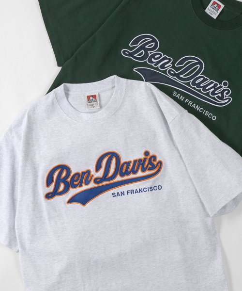 BEN DAVIS(BEN DAVIS)/【BEN DAVIS/ベンデイビス】スタジアムロゴ サテンワッペン BIGTシャツ/ベースボールロゴ/アッシュグレー