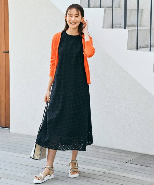 セール さらっと涼やか エンブロイダリーノースリワンピース グローブ Grove Magaseek