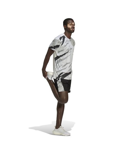 セール】 アディダス(adidas) |アディダス/メンズ/オウンザラン タイガーカモ柄 半袖Tシャツ / M OWN THE RUN TIGER  CAMO TEE(504680650) - MAGASEEK