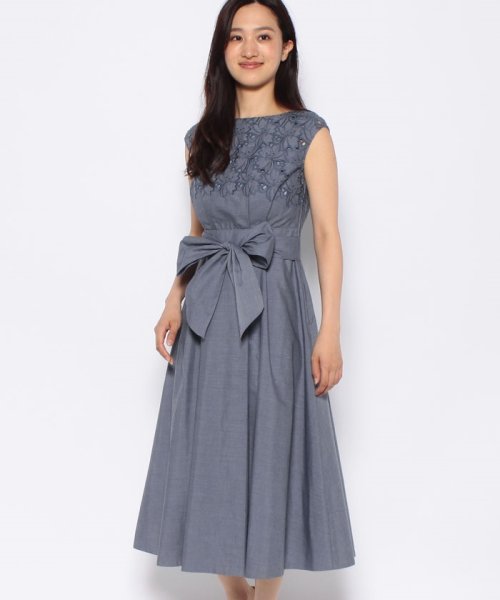 セール フラワーバチスト ワンピース ストロベリーフィールズ Strawberry Fields Magaseek