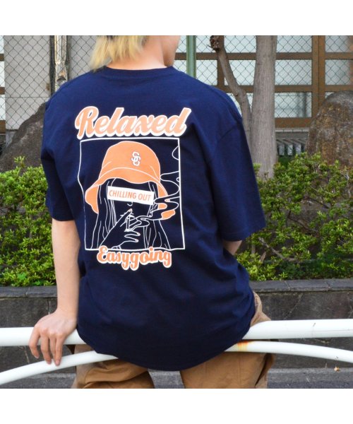 MODISH GAZE(モディッシュ ガゼ)/スモーキングガール Relaxed半袖Tシャツ/ネイビー