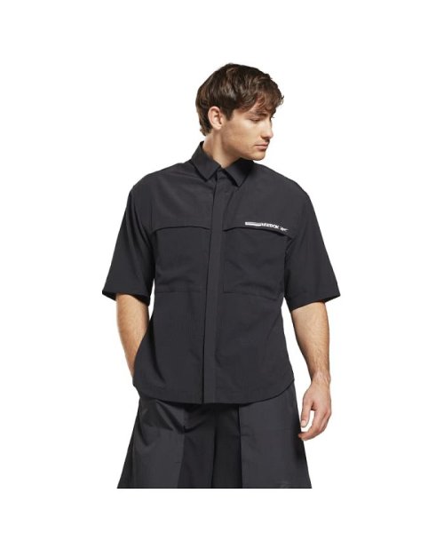 Reebok(リーボック)/ARS ACTIVCHILL+ ウーブン Tシャツ / ARS ACTIVCHILL+ Woven T－Shirt/ブラック