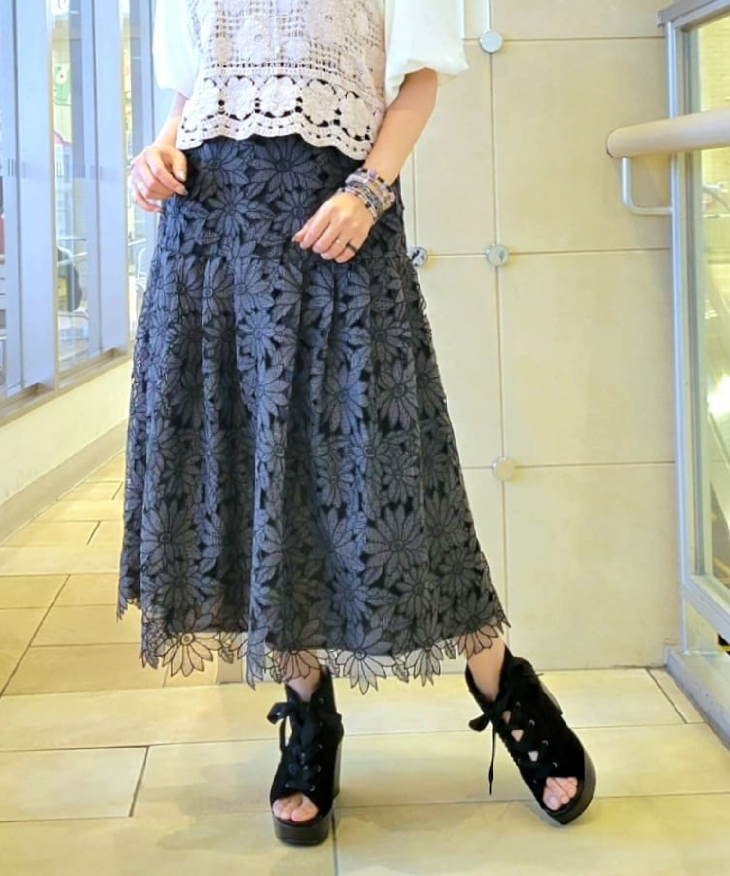 フラワーレースロングスカート アクシーズファム Axes Femme Magaseek