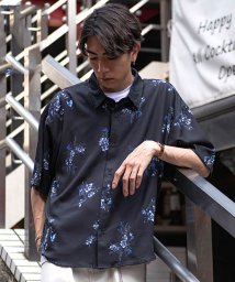 SB Select(エスビーセレクト)/CIAO 総柄半袖とろみシャツ カジュアルシャツ/ブラック系3