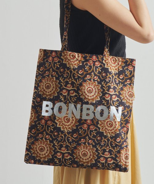 セール ブロック メタリックプリントトート バッグ 花柄 総柄 箔 エスニック フィズ Fizz Magaseek