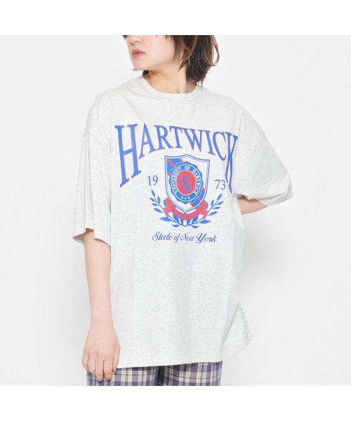 Spiritoso(スピリトーゾ)/HARTWICK カレッジロゴピグメントTシャツ/ホワイト