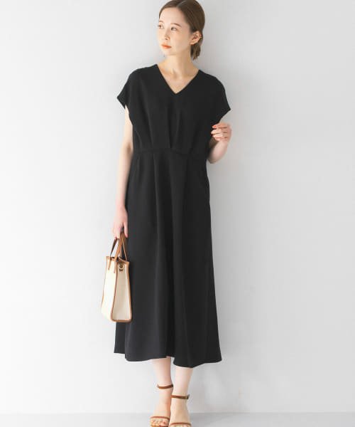 Vネックタックストレートワンピース Urban Research Rosso Urban Research Rosso Magaseek