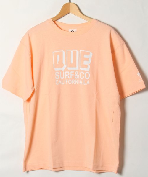 Q(キュー)/【QUE　/ キュー】　USAコットン　QUE ロゴ　SURF/サーフTEE　/サーモンピンク