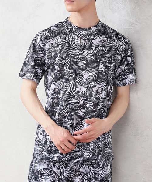 TopIsm(トップイズム)/Tシャツ メンズ 吸汗速乾加工 ドライメッシュ クルーネック 半袖 総柄 カモフラ迷彩柄 リーフ柄 男女兼用 ユニセックス ルームウェア 部屋着 アウトドア リ/ブラック系1