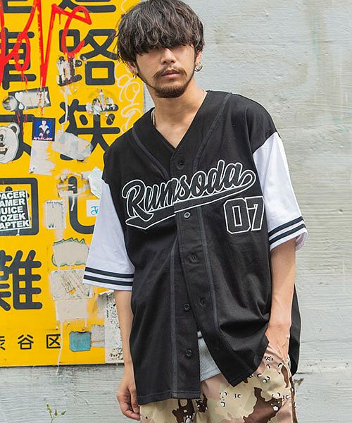 RUMSODA アップリケロゴ配色切り替えベースボールシャツメンズ 半袖