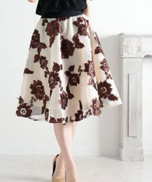Sawa a la mode(サワアラモード)/リボン刺繍の花模様フレアAラインスカート/モカ