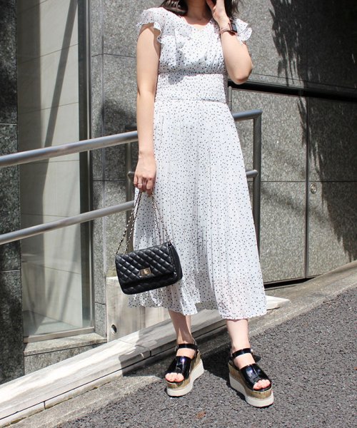 セール イング Ingni ドット柄シフォンワンピース Magaseek