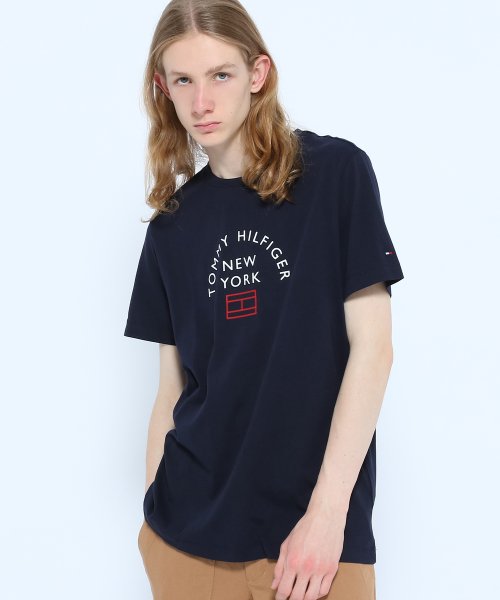 TOMMY HILFIGER(トミーヒルフィガー)/アーチロゴプリントTシャツ/ネイビー 