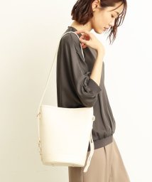 MK MICHEL KLEIN BAG(エムケーミッシェルクランバッグ)/コンビネーションバケツ型ショルダー/アイボリー