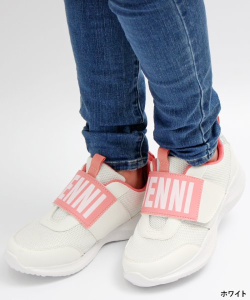 セール Jenni ジェニィ スニーカー スリッポン 新作 靴 キッズ ティーン 女の子 かわいい ジュニア 軽量 ロゴ パステルカラー スポーティ ストリート ガーリ Jenni Jenni Magaseek