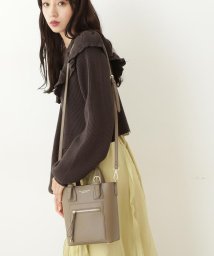 JILL by JILL STUART(ジル バイ ジル スチュアート)/[WEEKDAY COLLECTION]ポートレイトポシェット/カーキ