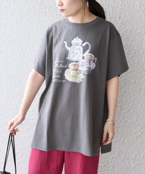 SHIPS WOMEN(シップス　ウィメン)/*オーガニックコットンカフェプリントTEE◇/チャコールグレー